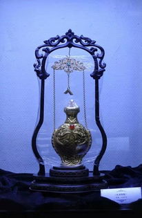 國(guó)之瑰寶 省美術(shù)館展出的國(guó)禮工藝品，件件精美大氣